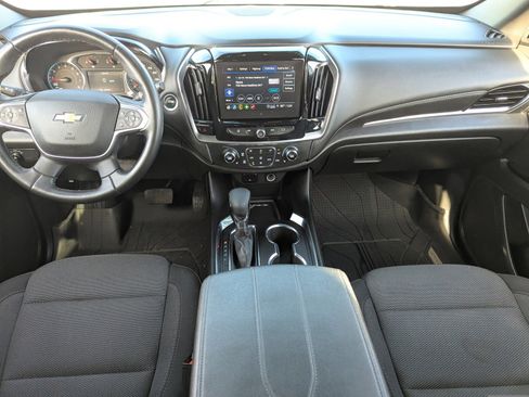 Certified 2023 Chevrolet Traverse LT image 16