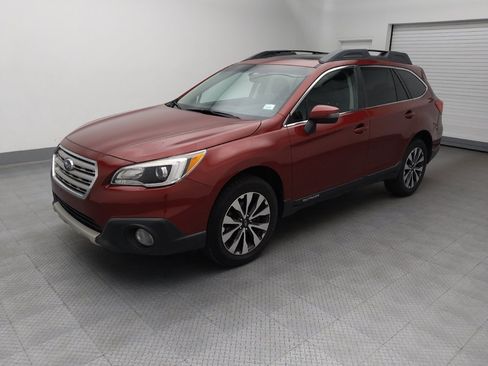 Used 2015 Subaru Outback 3.6R Limited AWD/4WD image 2
