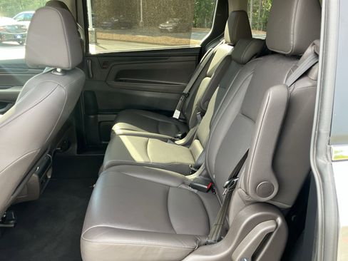 Certified 2024 Honda Odyssey EX-L image 34