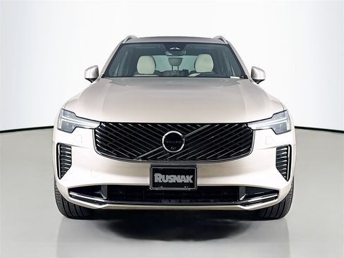 New 2026 Volvo XC90 T8 Plus w/ Protection Package Premier image 2