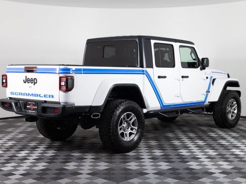 Used 2021 Jeep Gladiator Sport AWD/4WD image 8