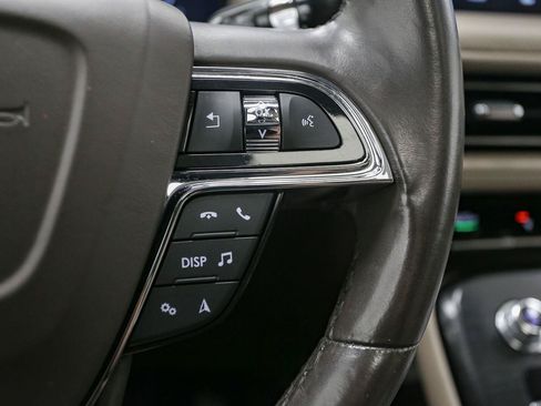 Used 2021 Lincoln Nautilus Reserve AWD/4WD image 37