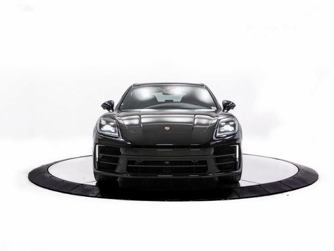New 2025 Porsche Panamera 4 image 10