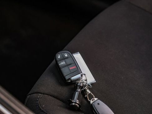 Used 2018 Dodge Challenger R/T image 58