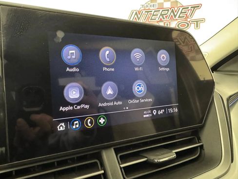 Used 2025 Chevrolet Trax LS FWD image 19