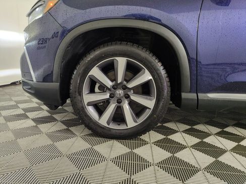 Certified 2025 Honda Pilot Touring image 31