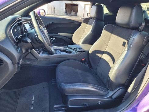 Used 2017 Dodge Challenger GT w/ GT Interior Package image 5