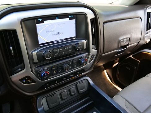 Used 2017 GMC Sierra 1500 SLT image 8