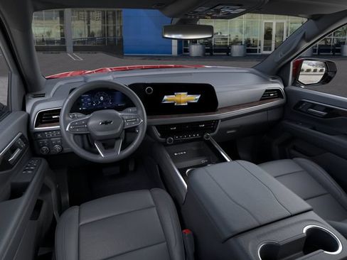 New 2026 Chevrolet Suburban Z71 w/ Comfort Package AWD/4WD image 15