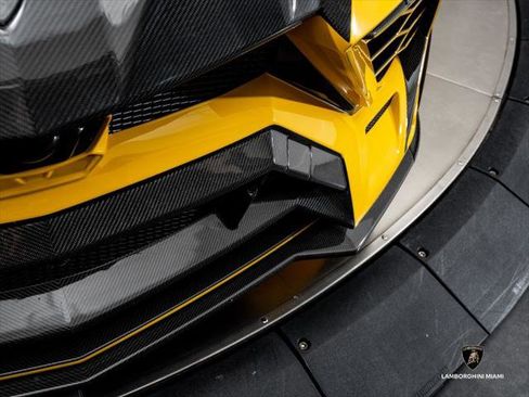 Used 2019 Lamborghini Urus AWD/4WD image 9