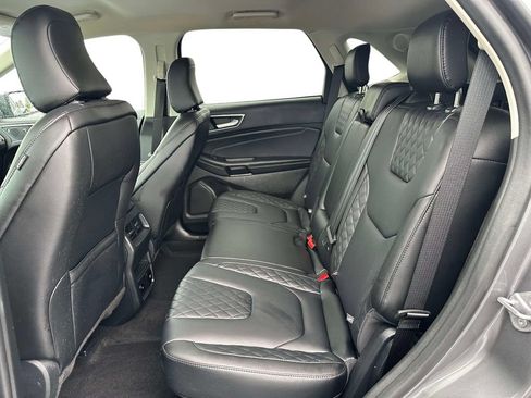 Used 2024 Ford Edge Titanium AWD/4WD image 12