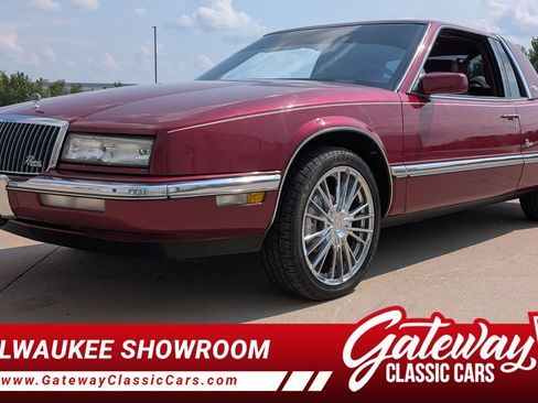 Used 1990 Buick Riviera Coupe FWD image 1