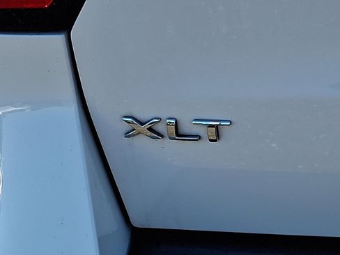 Used 2022 Ford Expedition XLT image 17