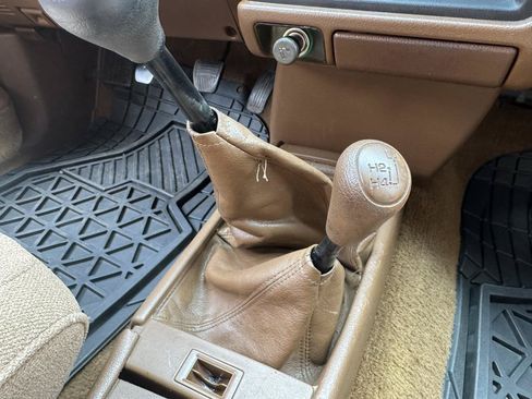Used 1990 Toyota 4Runner SR5 AWD/4WD image 18