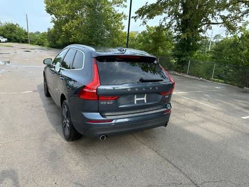 Used 2021 Volvo XC60 T5 Momentum w/ Premium Package AWD/4WD image 18