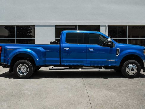 Used 2020 Ford F350 Lariat w/ Chrome Package AWD/4WD image 7