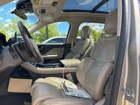 Used 2020 Lincoln Aviator Reserve w/ Equipment Group 202A AWD/4WD image 18