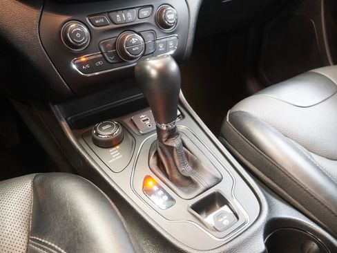 Used 2022 Jeep Cherokee Latitude Lux image 19