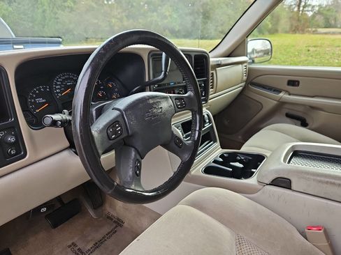 Used 2005 Chevrolet Tahoe LS w/ Cargo Package image 10