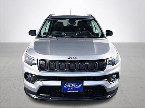 Used 2022 Jeep Compass Latitude w/ Convenience Group AWD/4WD image 3