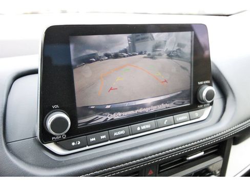 Used 2023 Nissan Rogue SV w/ SV Premium B Package FWD image 15