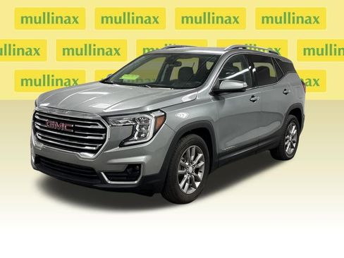Used 2023 GMC Terrain SLT image 8