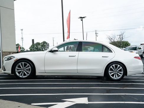 Used 2022 Mercedes-Benz S 500 4MATIC w/ Warmth & Comfort Package image 22