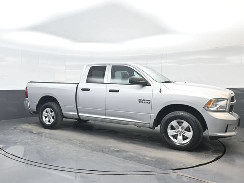 Used 2018 RAM 1500 Express AWD/4WD image 8