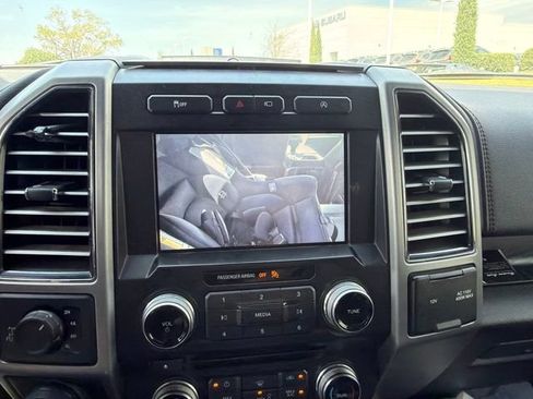 Used 2018 Ford F150 Platinum w/ Equipment Group 701A Luxury AWD/4WD image 15