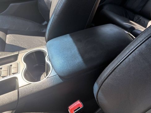 Used 2009 Pontiac G8 w/ Premium Package RWD image 25