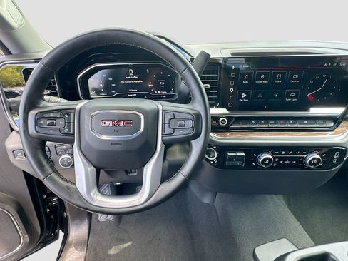 Used 2025 GMC Sierra 1500 Elevation AWD/4WD image 12