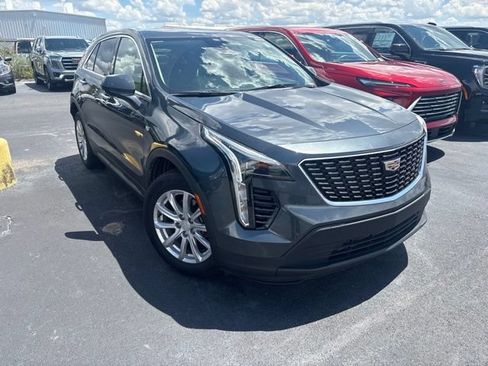 Used 2021 Cadillac XT4 Luxury FWD image 3