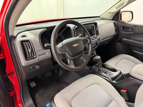 Used 2020 Chevrolet Colorado W/T w/ WT Convenience Package RWD image 19