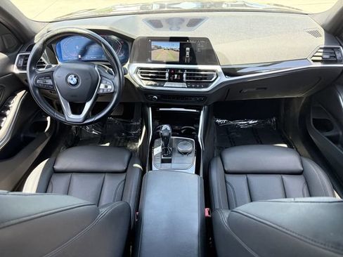 Used 2019 BMW 330i Sedan w/ Convenience Package RWD image 15