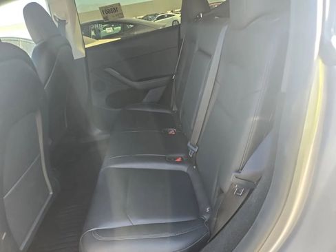 Used 2024 Tesla Model Y Performance AWD/4WD image 10
