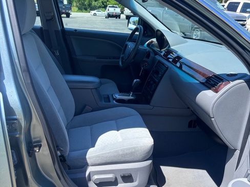 Used 2007 Ford Five Hundred SEL AWD/4WD image 12