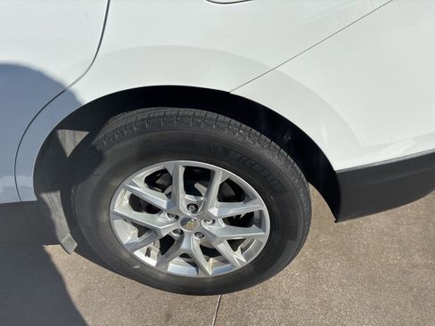 Certified 2022 Chevrolet Equinox LS w/ LS Convenience Package image 6