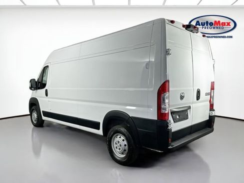 Used 2025 RAM ProMaster 2500 w/ Convenience Group image 6