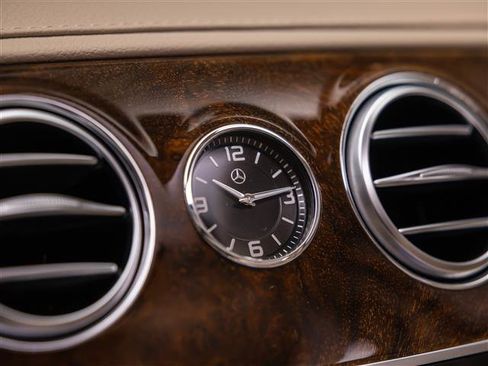 Used 2014 Mercedes-Benz S 550 Sedan image 26