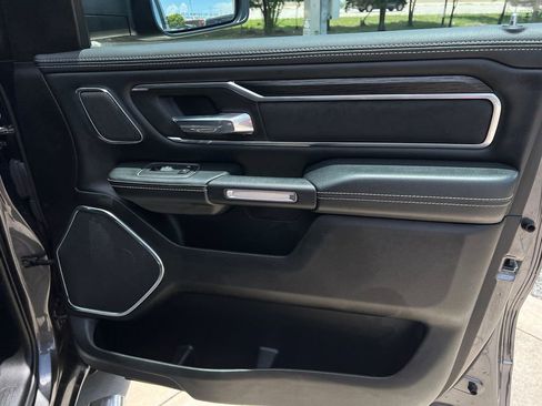 Used 2024 RAM 1500 Laramie AWD/4WD image 6