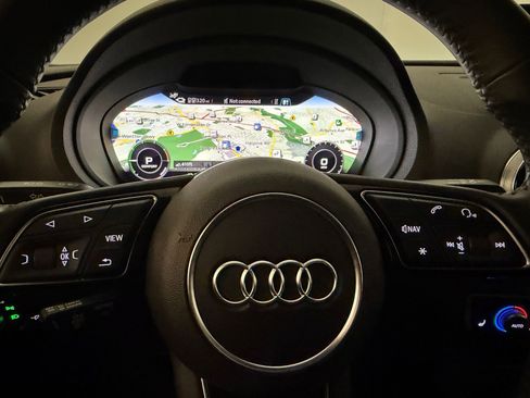 Used 2018 Audi A3 e-tron Prestige FWD image 21