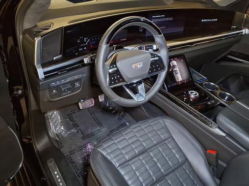 Certified 2025 Cadillac Escalade V w/ LPO, ONYX Package image 3