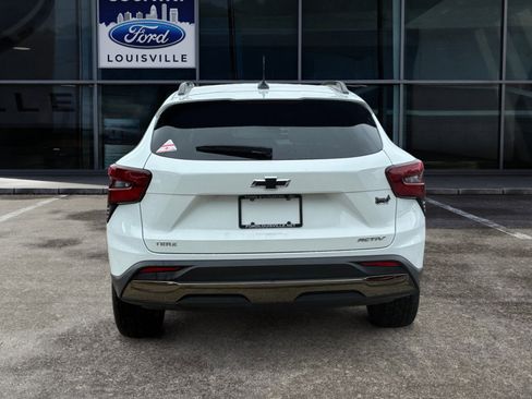 Used 2025 Chevrolet Trax ACTIV w/ Driver Confidence Package FWD image 4
