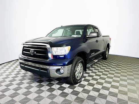 Used 2013 Toyota Tundra 4x4 Double Cab w/ Tow Pkg image 4