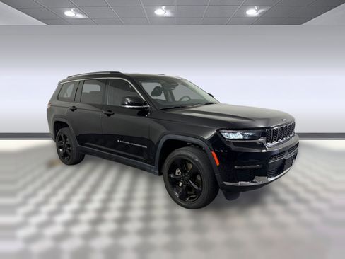 Used 2023 Jeep Grand Cherokee L Limited RWD image 7