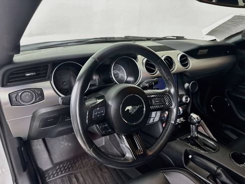 Used 2019 Ford Mustang GT Premium RWD image 10