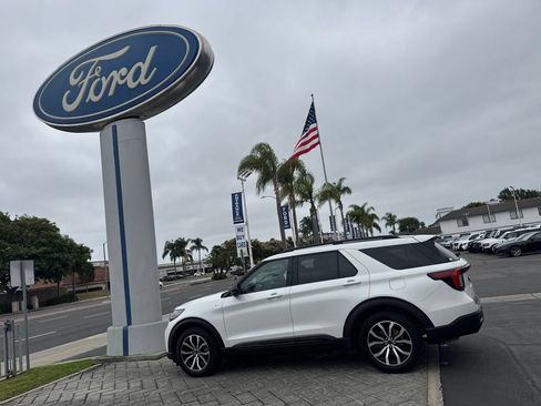 Used 2025 Ford Explorer ST-Line RWD image 21