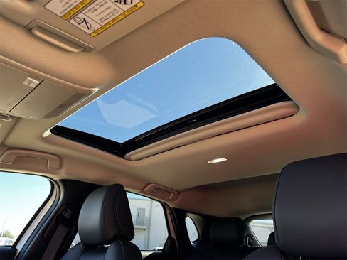 Used 2024 MAZDA CX-30 2.5 Turbo w/ Premium Package image 22