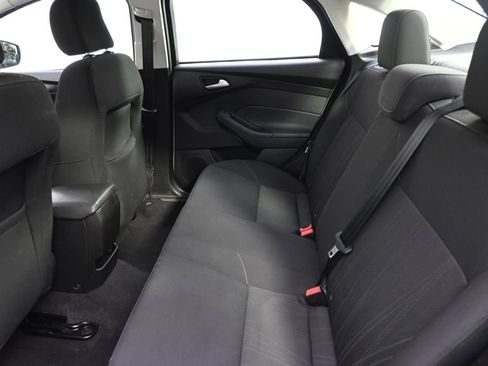 Used 2016 Ford Focus SE FWD image 21