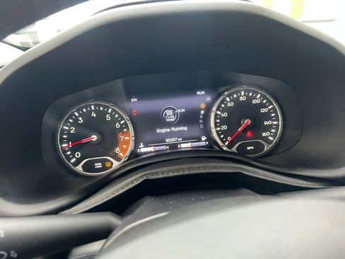 Used 2017 Jeep Renegade Trailhawk AWD/4WD image 17